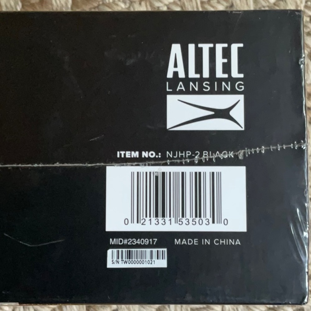 Altec Lansing NJHP-2-BLK Nick Jonas Collaboration Bluetooth Touch Headphones - Picture 10 of 10